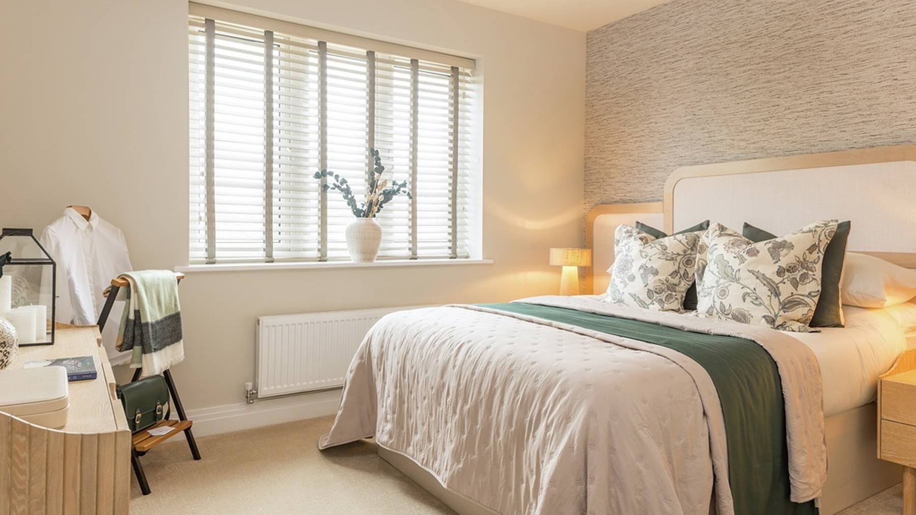 Photography of Cala's 4 bedroom Walnut showhome at Nobel Park. Houses for sale in Didcot, Oxfordshire. 