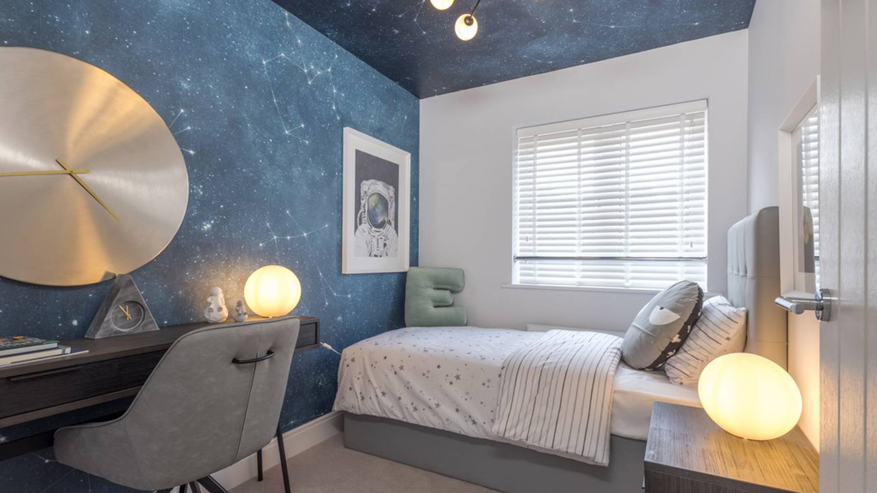 Bedroom of house for sale in Egham, Surrey