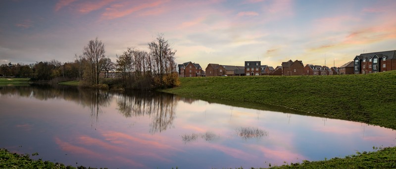 Vb2104190 8903 02 Shopwyke Lakes Chichester Cala SHC 800X342