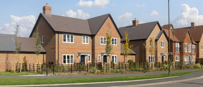 Vb2093975 8864 001 Plots175 179 CALA At Mowbray Horsham CALA SHC Exterior 800X342