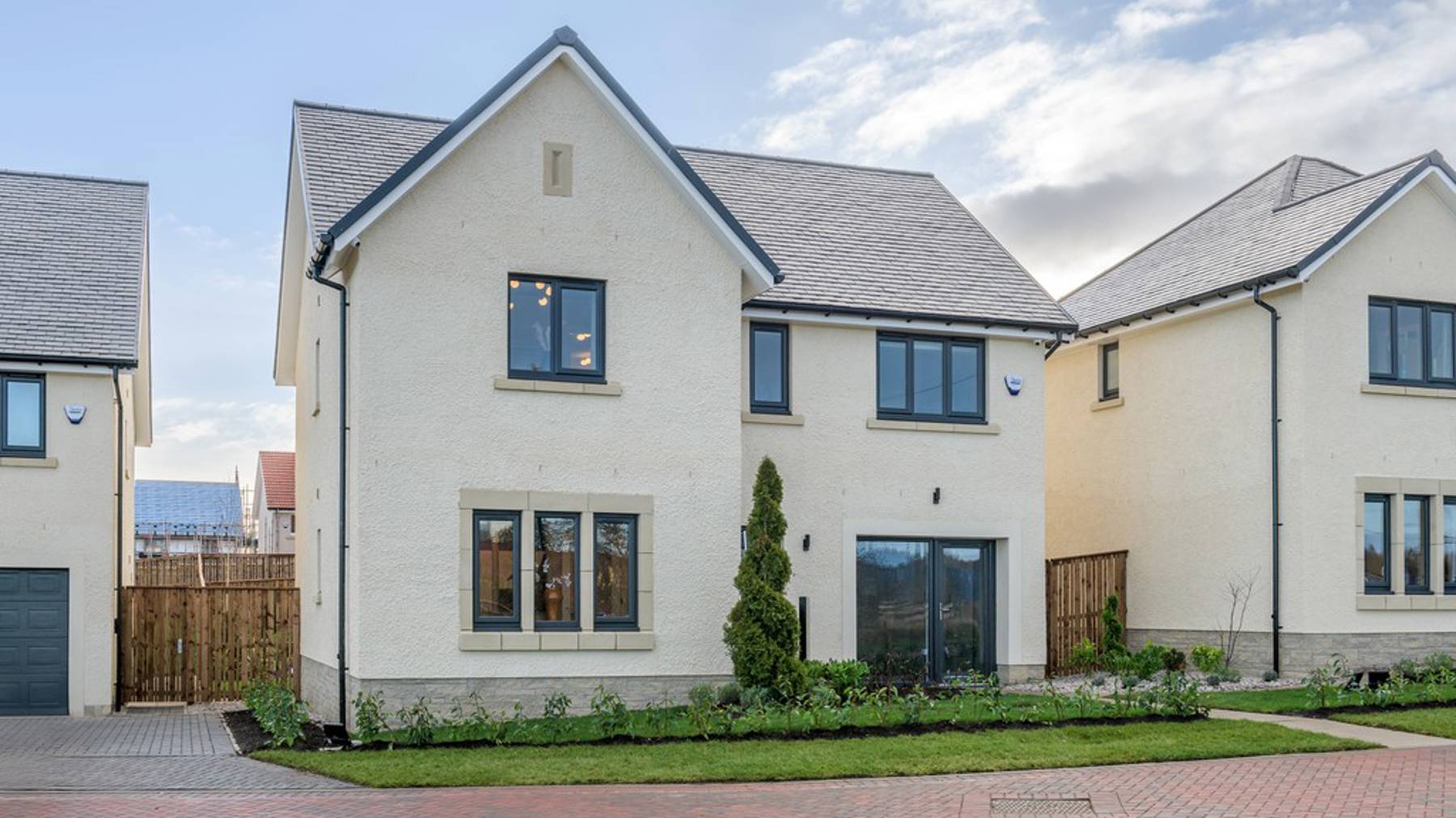 Craighall Village street scene | New build homes near Shawfair | New build homes close to Edinburgh