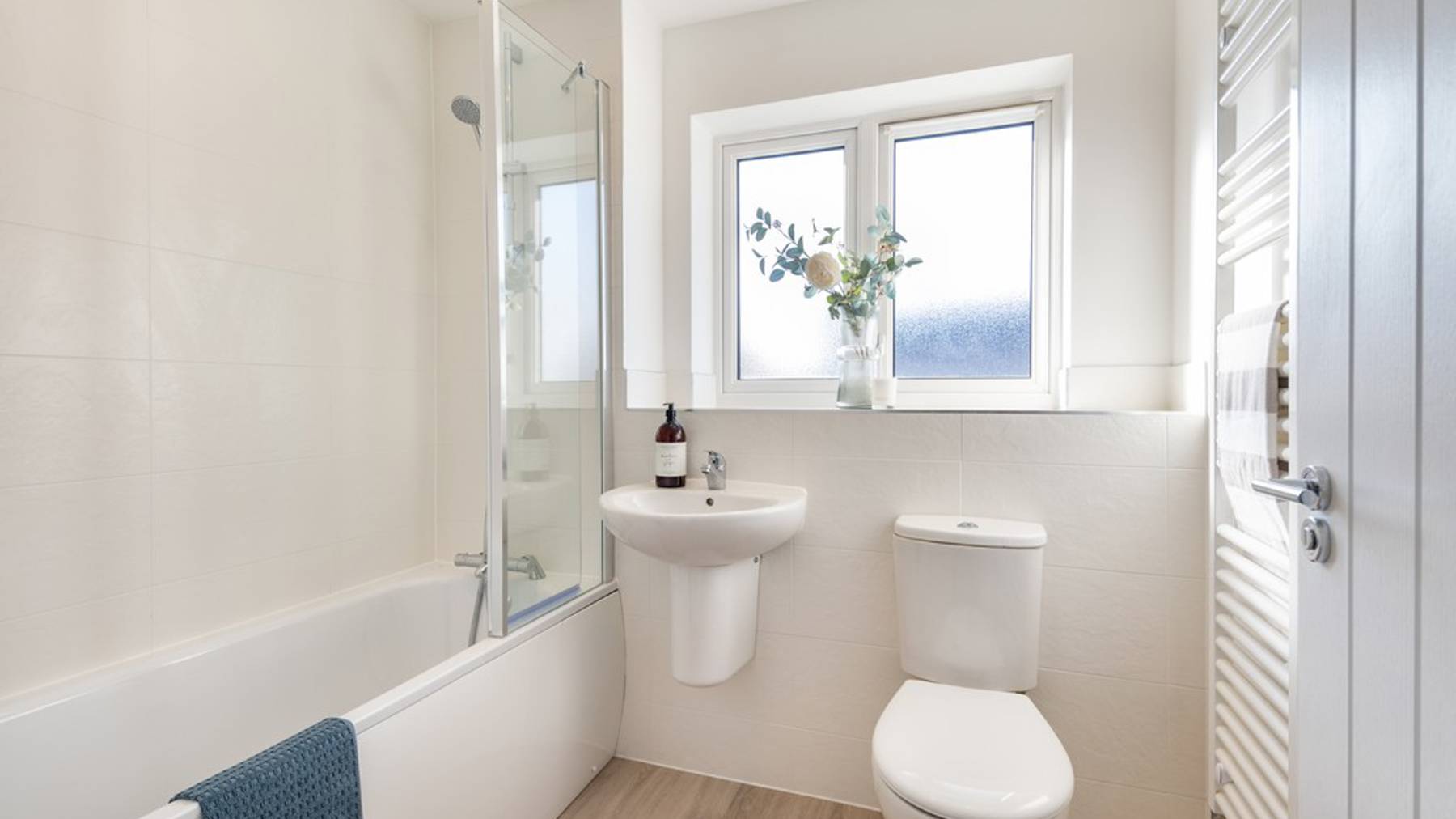 The Fordham Family Bathroom Netherhall Gardens, Cambridge