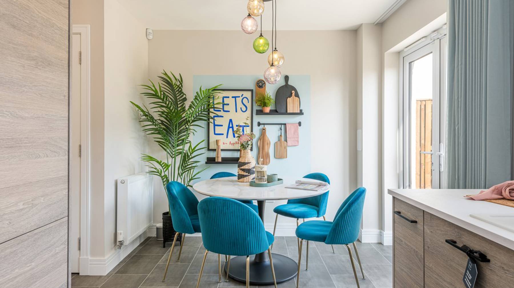 3 bedroom showhome | High spec kitchen 