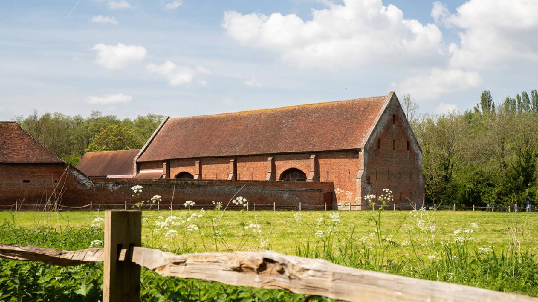 Local area photography for houses for sale in Basingstoke