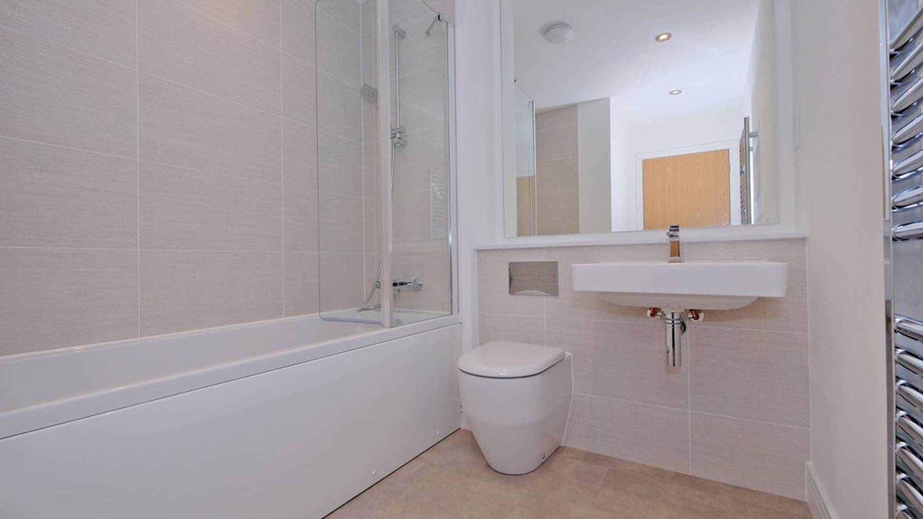 Plot 160_Southbank_bathroom