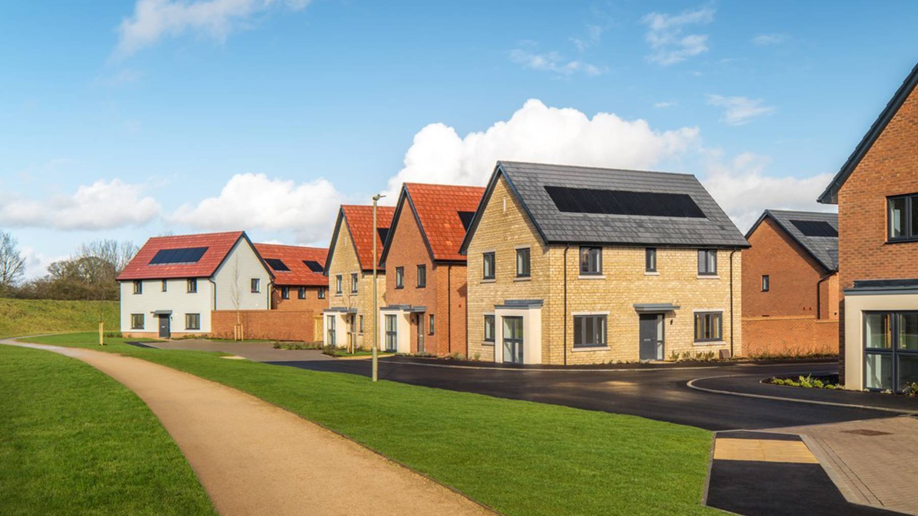 Street scene photography of new homes for sale at Cross Trees Park, Shrivenham