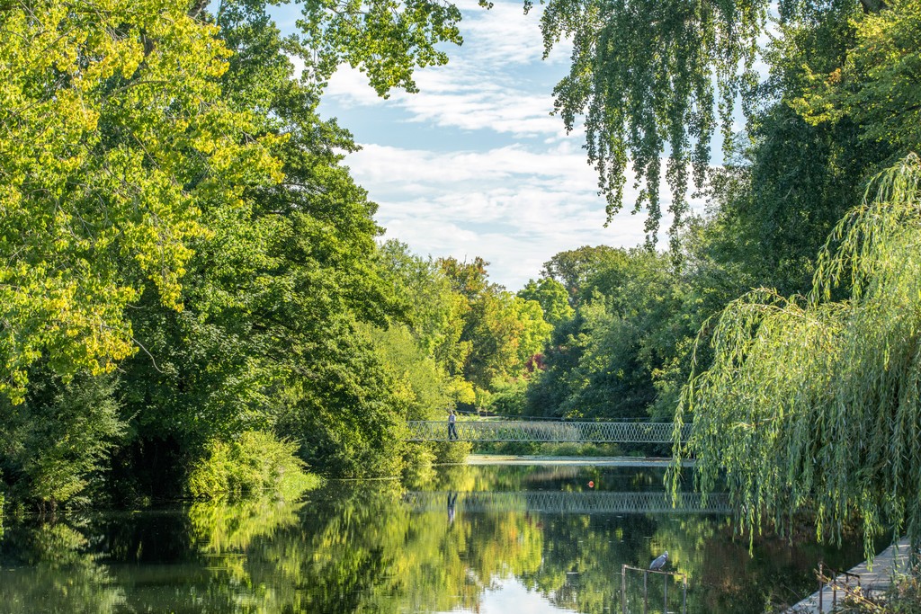 Vb2079045 8813 017 Wimborne Minster Local Area Cala Homes Thames 1024X683