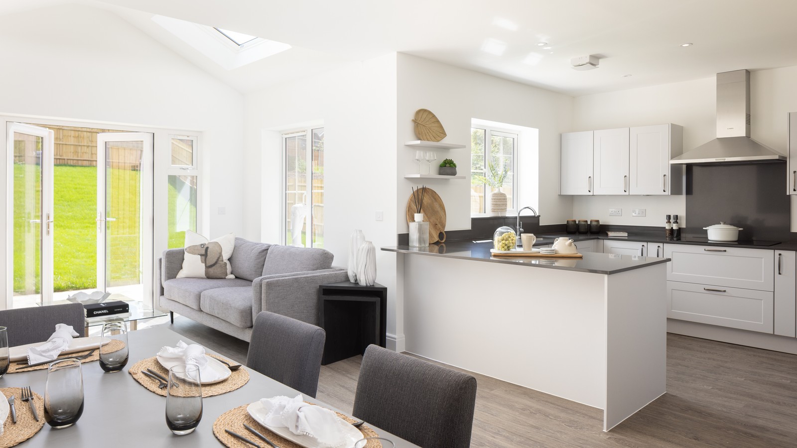 Kitchen / Dining / Family room of house for sale in Burridge