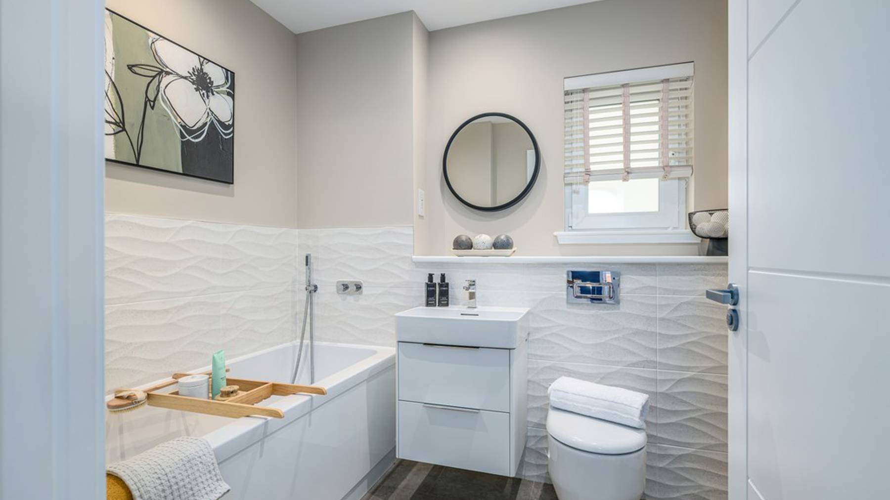 5 bedroom showhome | luxurious family bathroom with bath and shower