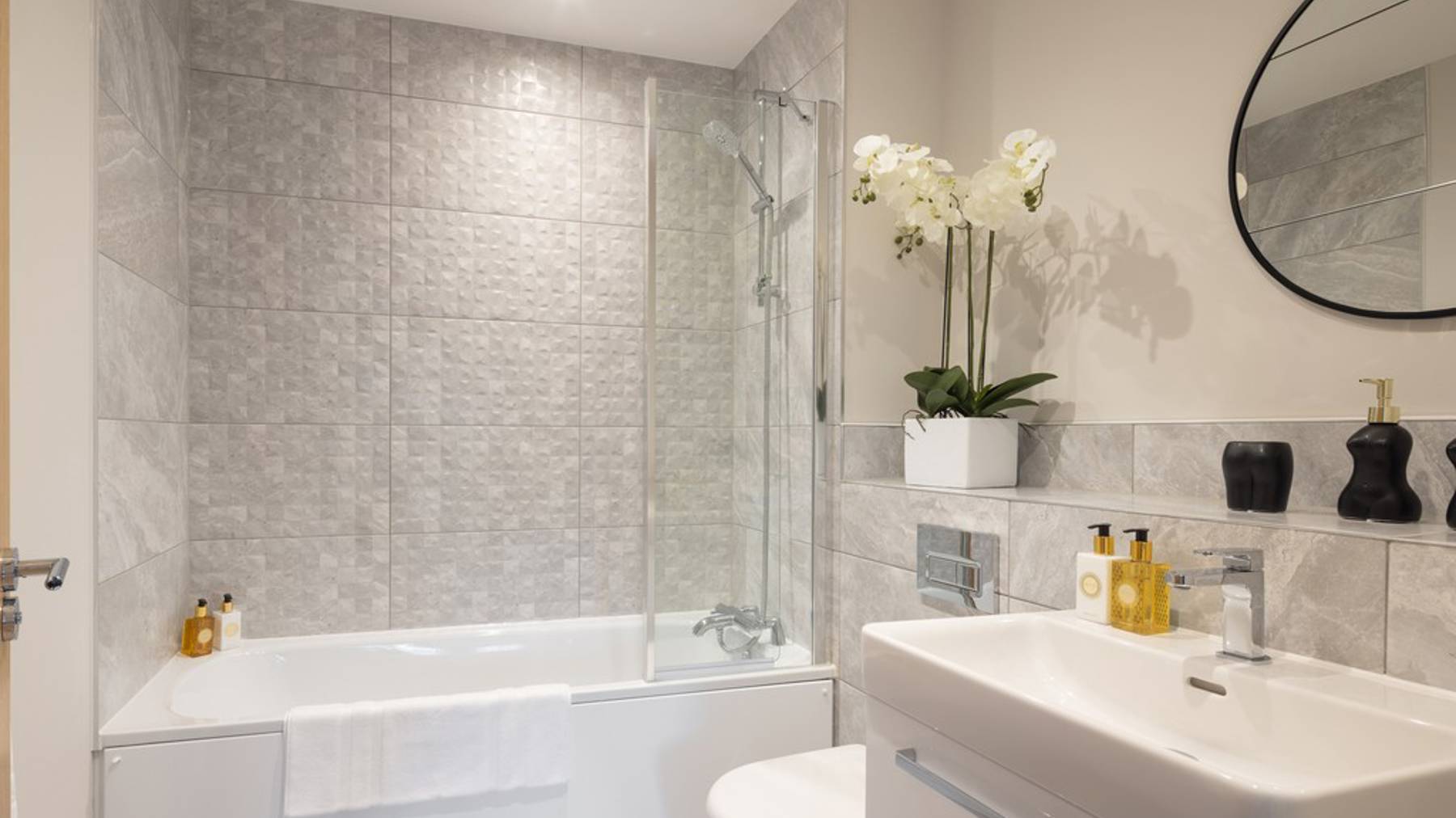 3 bedroom home for sale in Weybridge 