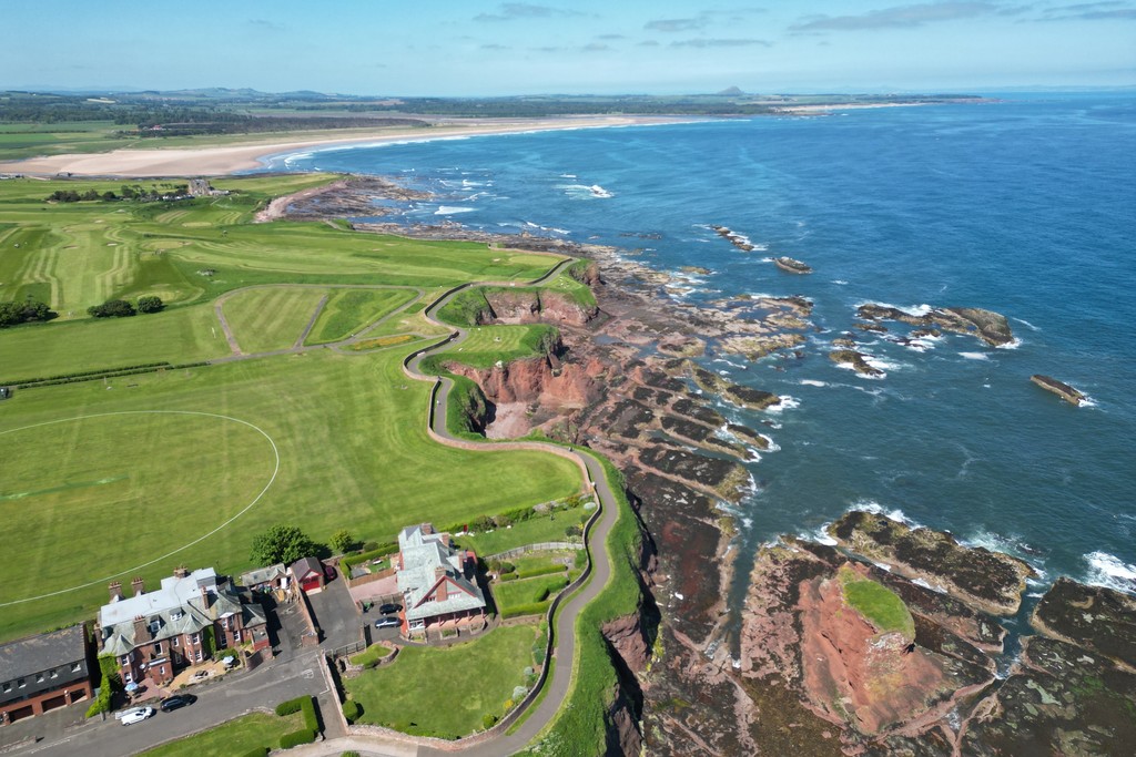 4 & 5 bedroom detached homes in Dunbar | Coastal living