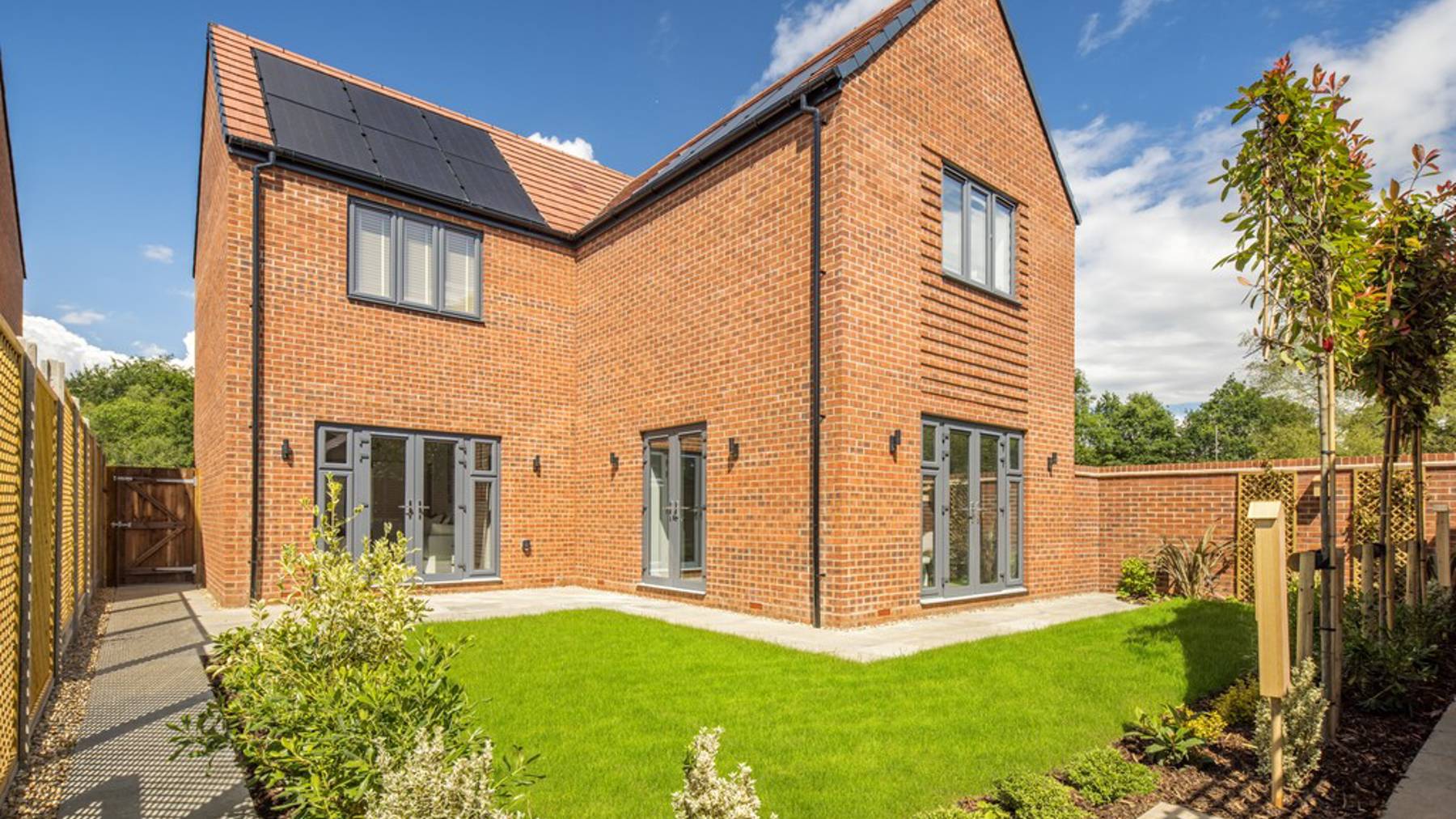 4 bedroom house for sale in Woking