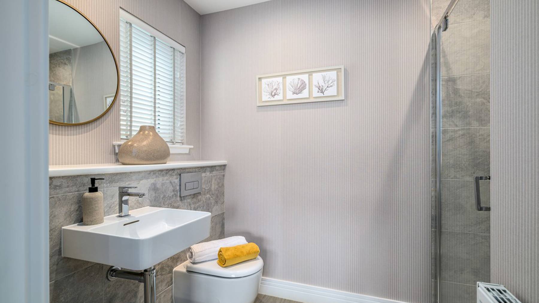 5 bedroom showhome | stylish en suites with chrome fittings and full-height tiling