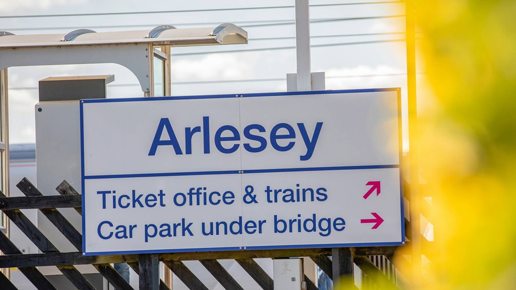 Arlesey Train Station Randall Fields Stotfold (1)
