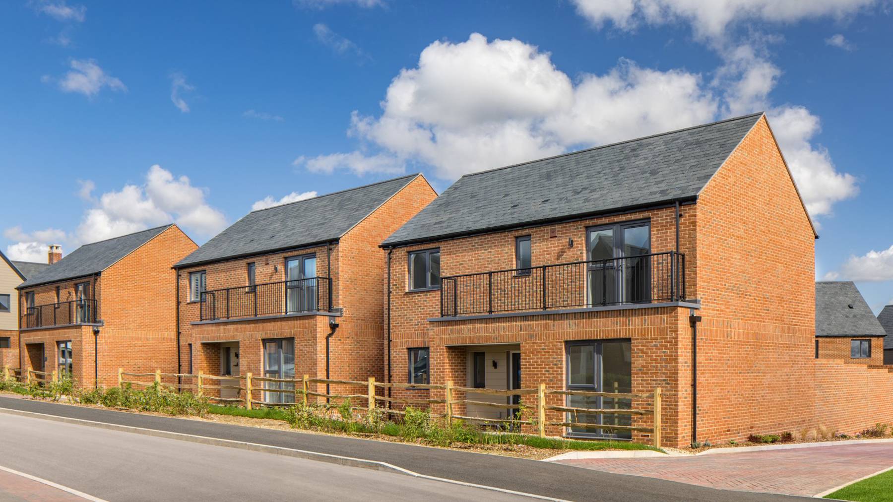 External image of the Larch at Monarchs Mead