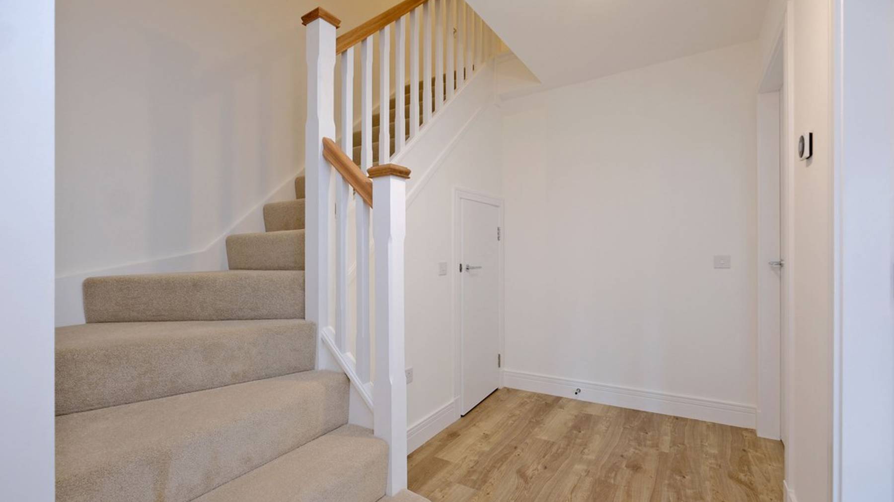 Plot 20_Green_Bank_hallway