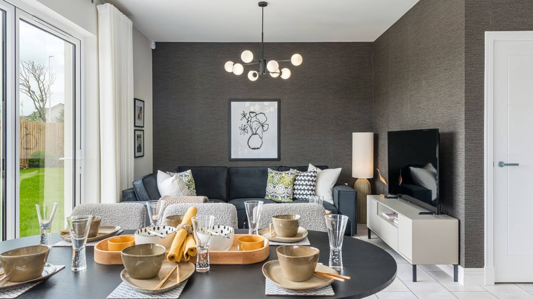 5 bedroom showhome | Generous living space and high specification throughout