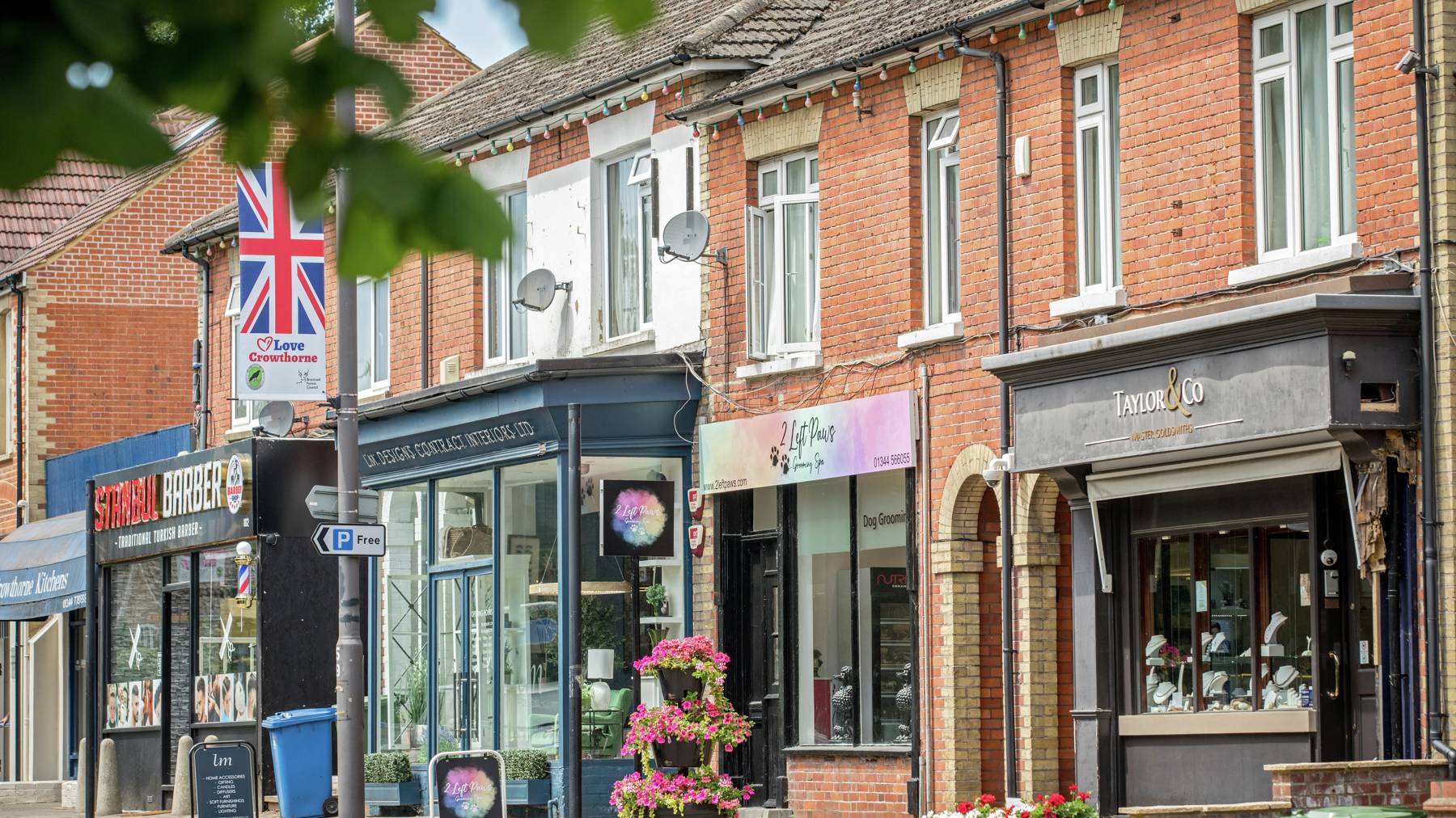 Crowthorne Local Area