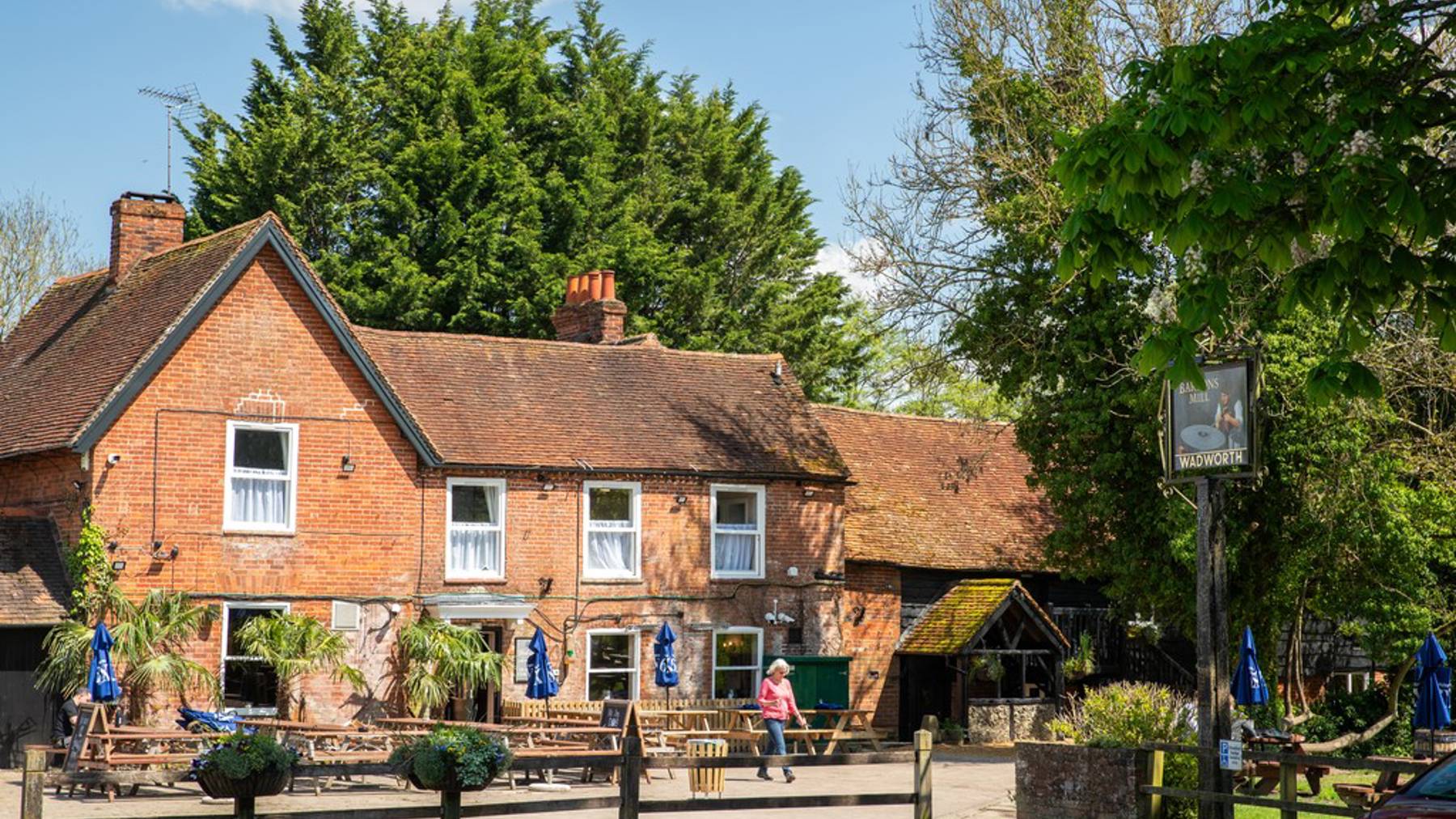 Local area photography for houses for sale in Basingstoke