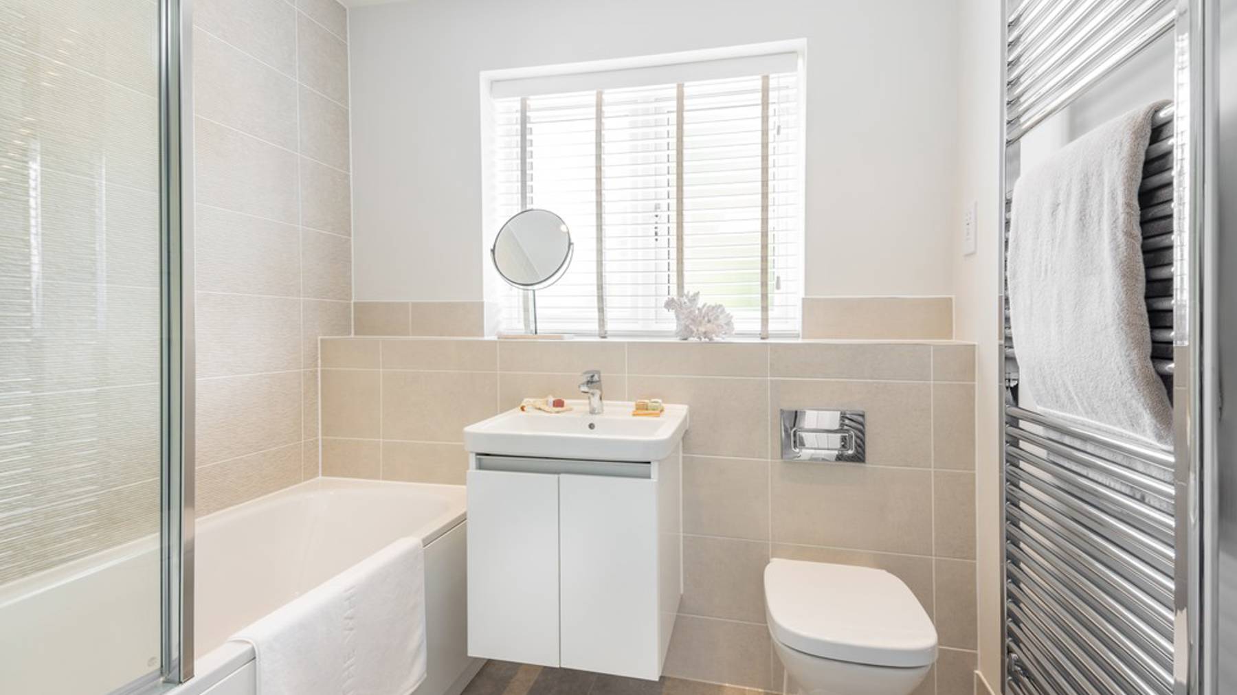 The Dandelion, Samuel Gardens Bathroom