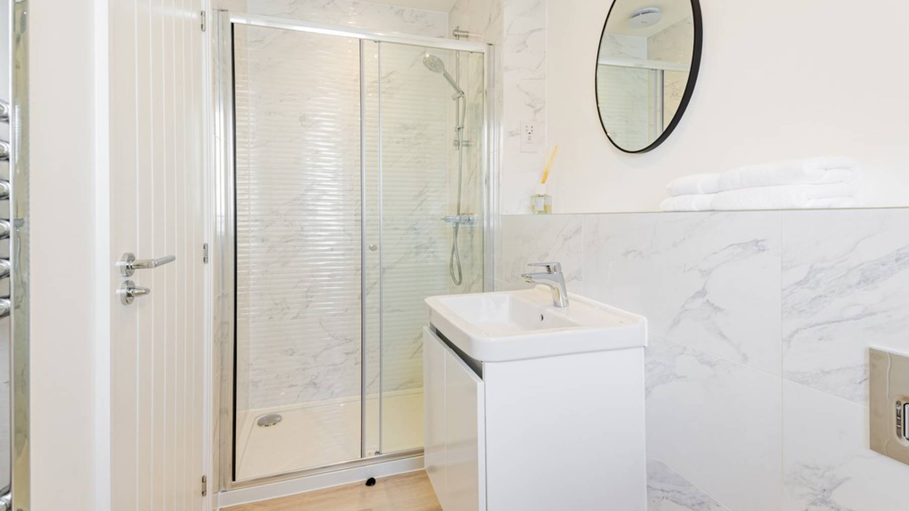 Netherhall Gardens The Hemingford Bedroom1 Ensuite