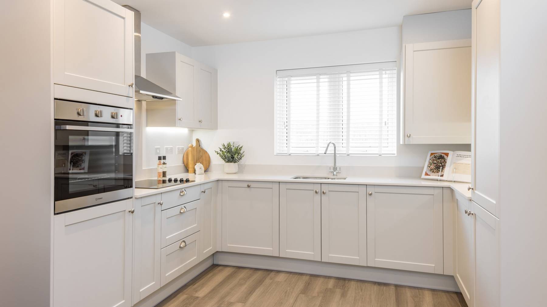 Kitchen of apartment for sale in Winchester