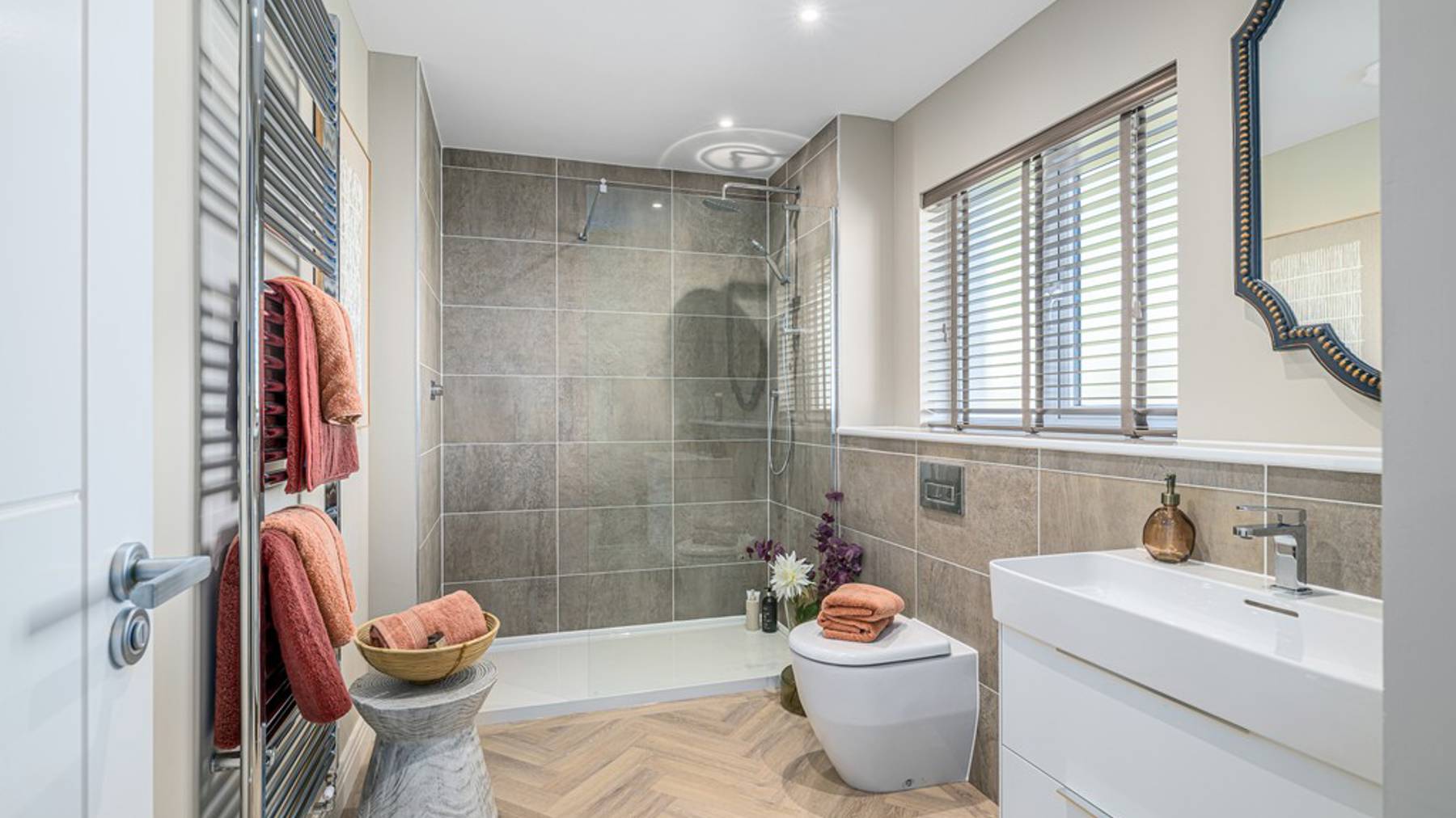 4 bedroom plus study showhome | high specification en-suite shower room