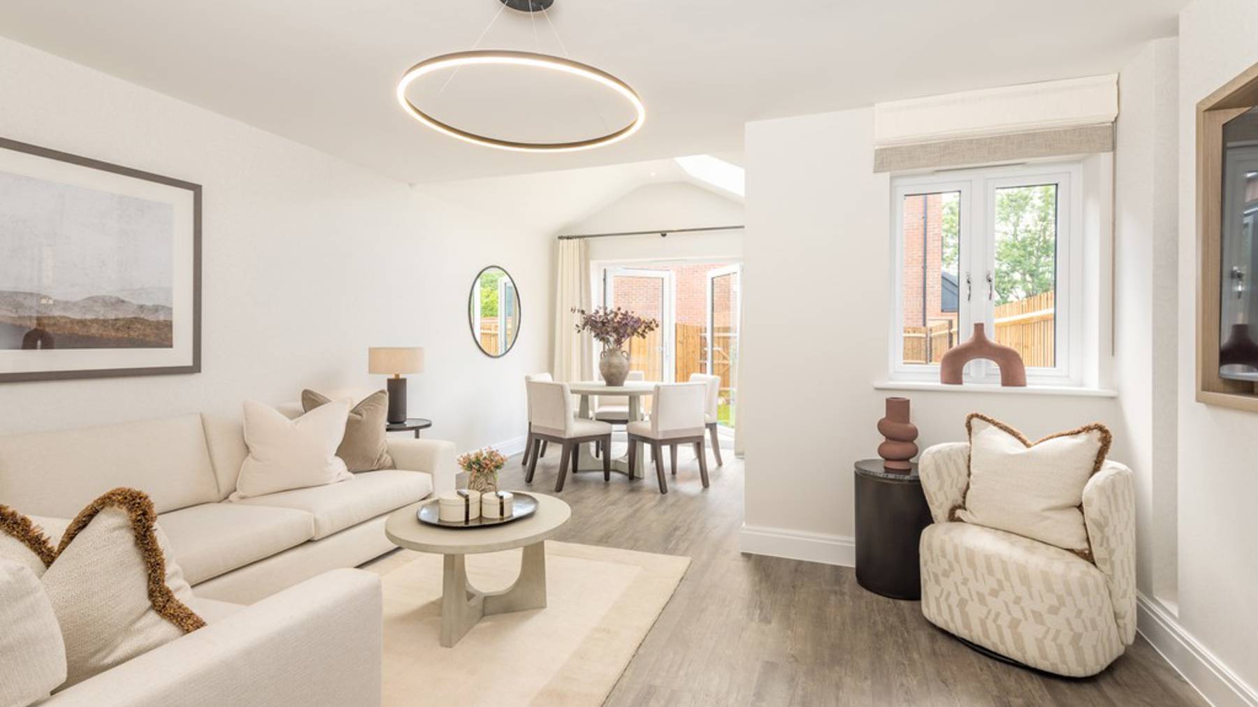 The Foxglove At Samuel Gardens Family, Dining Room